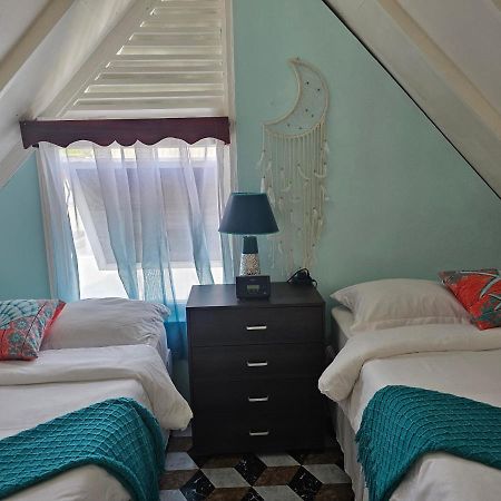 Memories By The Shore Negril Exterior photo